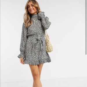 High neck mini dress long sleeve with tie